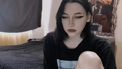 Snapshot of luckybastrad0677 chatting on 06-19-26, 12:31 luckybastrad0677 online show from 06-19-26, 12:31