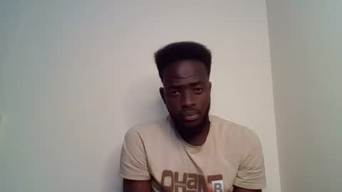 Snapshot of luckycharly chatting on 02-14-25, 06:02 MASTER  DOM online show from 02-14-25, 06:02