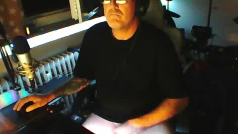 Snapshot of luckyfreak1 chatting on 07-13-26, 12:57 call me Stefan online show from 07-13-26, 12:57