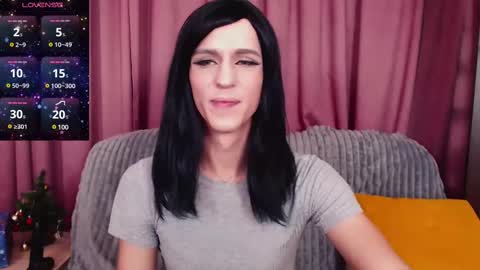 Snapshot of luckyguy_7 chatting on 12-23-24, 12:19 Christy online show from 12-23-24, 12:19