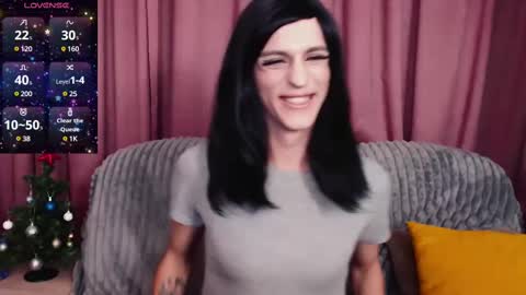 Snapshot of luckyguy_7 chatting on 12-24-24, 12:33 Christy online show from 12-24-24, 12:33