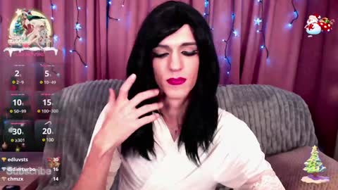 Snapshot of luckyguy_7 chatting on 01-10-25, 02:46 Christy online show from 01-10-25, 02:46