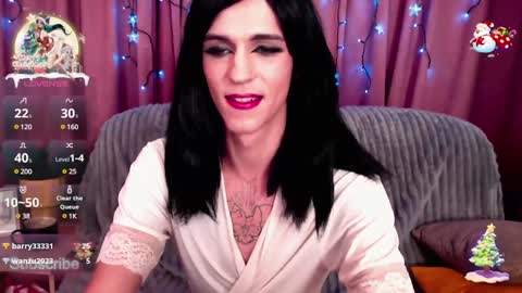 Snapshot of luckyguy_7 chatting on 01-16-25, 12:02 Christy online show from 01-16-25, 12:02