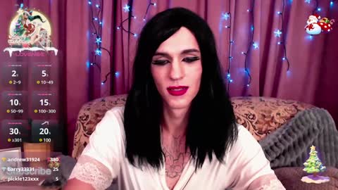 Snapshot of luckyguy_7 chatting on 01-18-25, 12:57 Christy online show from 01-18-25, 12:57