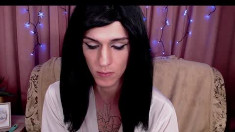 Snapshot of luckyguy_7 chatting on 02-09-25, 03:00 Christy online show from 02-09-25, 03:00