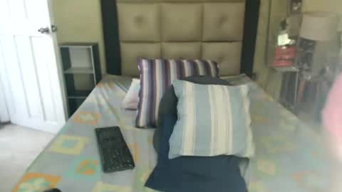 Snapshot of luckyisa chatting on 01-21-25, 09:46 angelisa online show from 01-21-25, 09:46