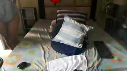 Snapshot of luckyisa chatting on 03-10-25, 07:21 angelisa online show from 03-10-25, 07:21