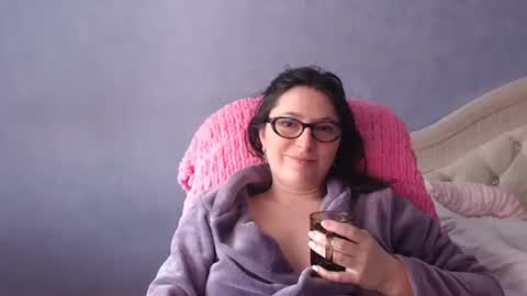Snapshot of luckylinda23 chatting on 04-30-26, 09:15 luckylinda23 online show from 04-30-26, 09:15