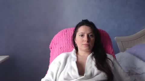 Snapshot of luckylinda23 chatting on 05-31-26, 09:38 luckylinda23 online show from 05-31-26, 09:38