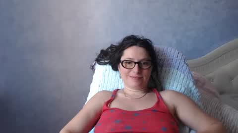 Snapshot of luckylinda23 chatting on 06-22-26, 09:28 luckylinda23 online show from 06-22-26, 09:28