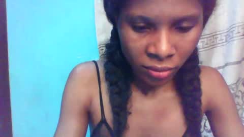 Snapshot of luckymadequeen chatting on 02-22-25, 09:59 Gloria online show from 02-22-25, 09:59