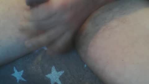 Snapshot of luckymike1308 chatting on 02-06-25, 07:13 Mike manchmal zusammen mit Laura online show from 02-06-25, 07:13