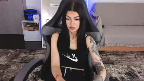 Snapshot of luckyrebel_ chatting on 05-09-26, 06:40 Monika online show from 05-09-26, 06:40