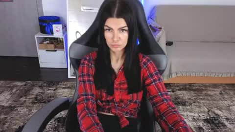 Snapshot of luckyrebel_ chatting on 05-11-26, 09:37 Monika online show from 05-11-26, 09:37