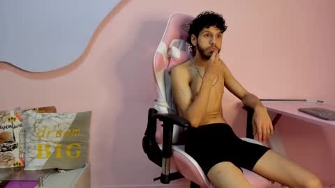 Snapshot of luckysamer chatting on 02-20-26, 11:54 LuckySame online show from 02-20-26, 11:54