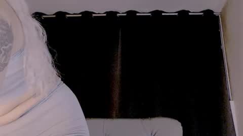 luckysapphire777 online show from 09-27-25, 05:12