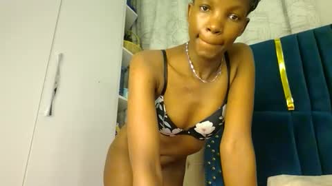 brielle online show from 11-21-25, 07:12