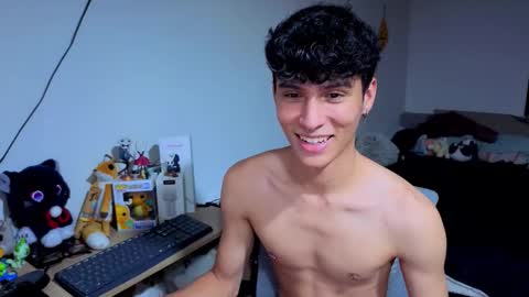 Lu Independent Model online show from 11-26-25, 11:17