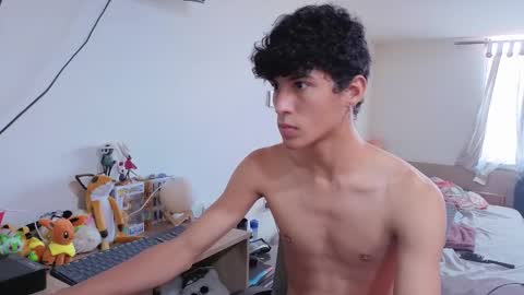 Lu Independent Model online show from 01-17-26, 03:39