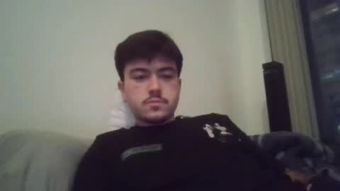 Snapshot of lucrativebong chatting on 01-19-25, 04:12 Zack online show from 01-19-25, 04:12
