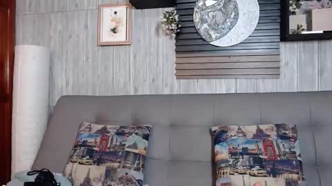 Lucy online show from 02-09-26, 03:43