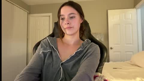 Lucy online show from 03-09-26, 02:48