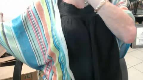 lucy_0000 online show from 04-16-26, 02:01