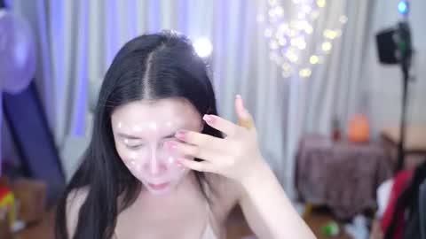 Lucy online show from 12-23-25, 01:36