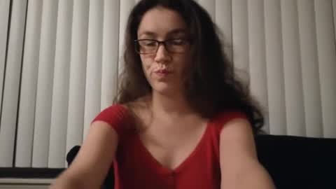 Snapshot of lucy_allison chatting on 01-22-25, 05:05 Lucy online show from 01-22-25, 05:05