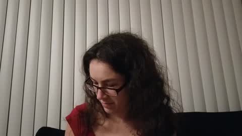 Snapshot of lucy_allison chatting on 02-06-25, 01:43 Lucy online show from 02-06-25, 01:43