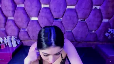 Snapshot of lucy_anal_ chatting on 05-19-26, 11:22 lucy_anal_ online show from 05-19-26, 11:22