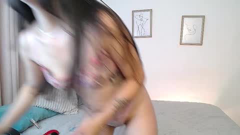 Lucia online show from 02-26-26, 10:20