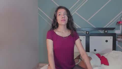 Lucy Herrera online show from 03-18-26, 09:51