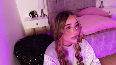 Snapshot of lucy_carson chatting on 03-03-26, 03:45 lucy online show from 03-03-26, 03:45