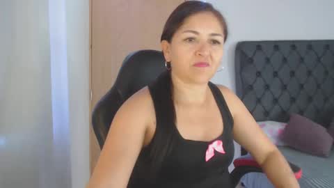 Snapshot of lucy_chanell chatting on 12-08-24, 12:18 lucy online show from 12-08-24, 12:18