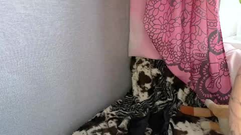 Lucy online show from 04-11-26, 05:23