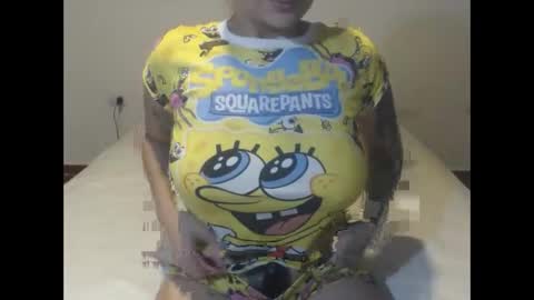 Snapshot of lucy_dreams69 chatting on 01-10-25, 01:53 Lucia online show from 01-10-25, 01:53