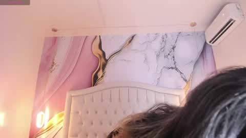 Snapshot of lucy_milf_474 chatting on 04-21-26, 12:00 Lucy online show from 04-21-26, 12:00