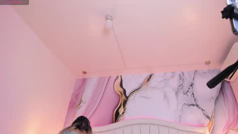 Snapshot of lucy_milf_474 chatting on 04-23-26, 12:26 Lucy online show from 04-23-26, 12:26