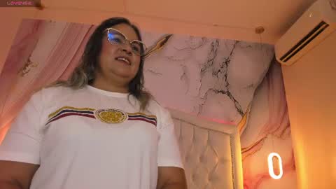 Snapshot of lucy_milf_474 chatting on 06-18-26, 12:20 Lucy online show from 06-18-26, 12:20