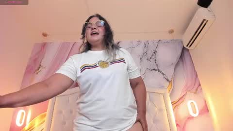 Snapshot of lucy_milf_474 chatting on 06-25-26, 12:20 Lucy online show from 06-25-26, 12:20
