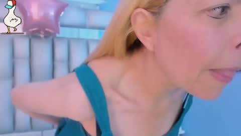 Snapshot of lucy_ny chatting on 11-07-25, 02:28 SleepyAbuela online show from 11-07-25, 02:28