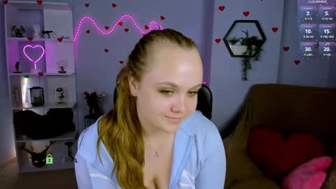 lucy online show from 06-08-26, 01:28