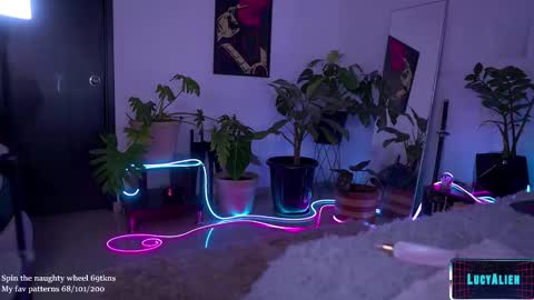 Lucy Alien  online show from 11-26-25, 04:30