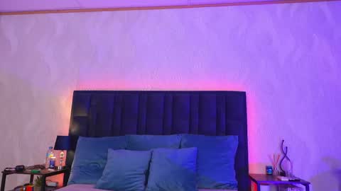 LucyDeLuca online show from 05-03-26, 06:41