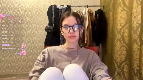Snapshot of lucykobylarczyk chatting on 02-12-26, 05:24 Ella online show from 02-12-26, 05:24