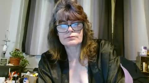 lucylling online show from 02-22-25, 07:12