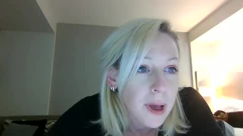 Lucy Loves Lookers online show from 12-04-24, 03:15