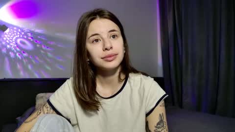 Lucy online show from 11-24-25, 04:01