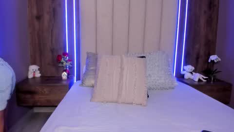 Lucy online show from 03-08-26, 05:22